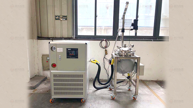 上?？婆d儀器與聚威工程塑料 （上海）有限公司